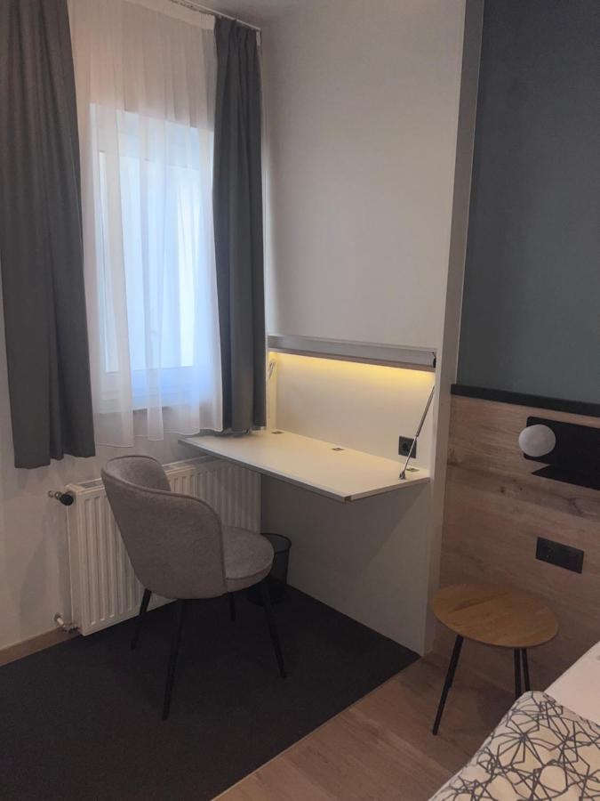 Jam Panzio Hotel Kapuvar Luaran gambar
