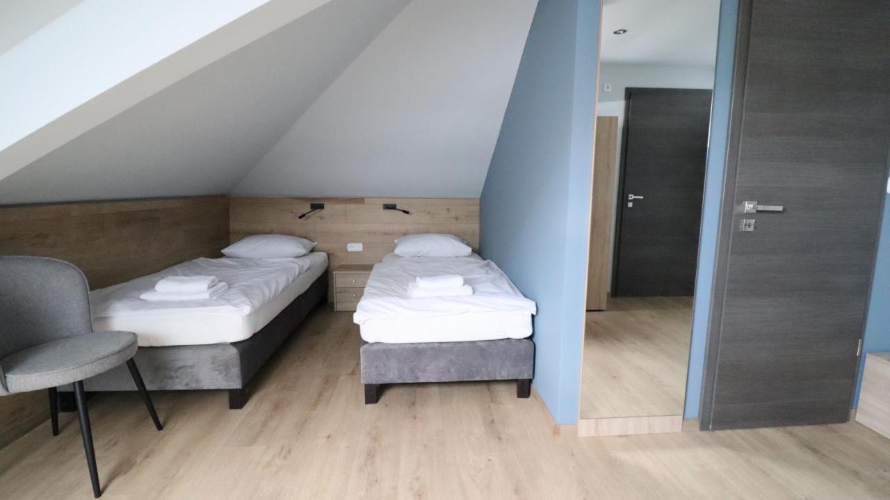 Jam Panzio Hotel Kapuvar Luaran gambar