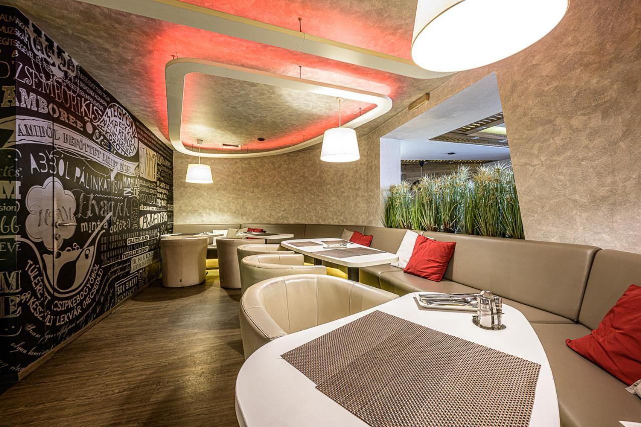 Jam Panzio Hotel Kapuvar Luaran gambar